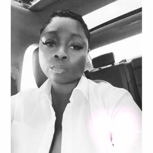 Meet your Posher, Leslie